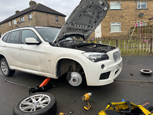 Andrew Autoworks Brakes, Servicing, Suspension Mobile Mechanic - Thumbnail