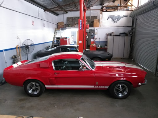Mustangs West