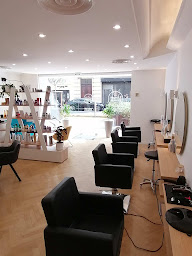 Photo n°22 de L'atelier de Marie : salon de coiffure : coiffeur libanais : hairdresser à Nice (Salon de coiffure)