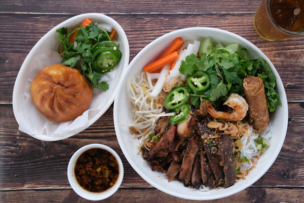 Banh Mi Up — dog-friendly restaurant in Portland