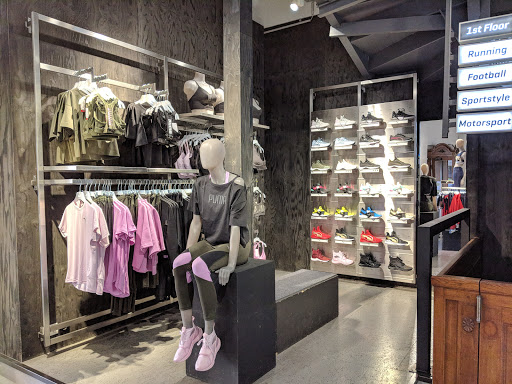 PUMA Store Berlin - Visual