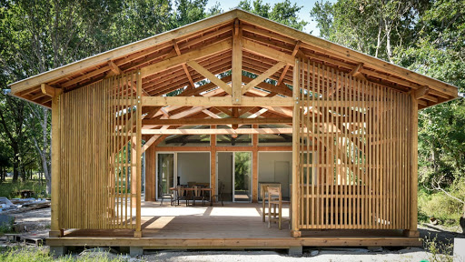 Photo de IBA Construction Bois - Couvreur &amp; Charpentier à Lormont (33310)