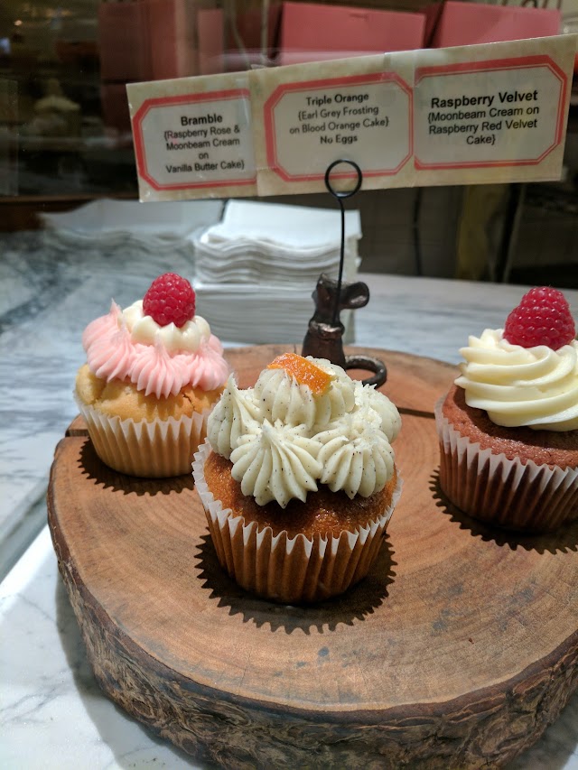Buttercup Cakes & Farm House Frosting