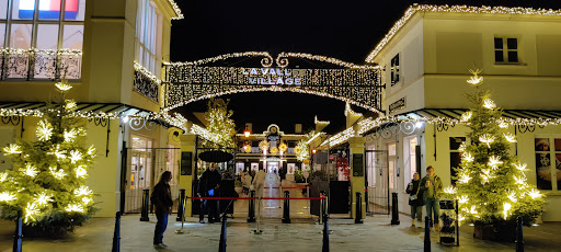 Fendi La Vallee Village Temp Outlet - Thumbnail