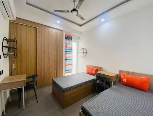 Finding a comfortable place to stay can make student and working life much easier. Harsiddhi PG o… post image
