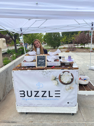 Buzzle Bath - Visual