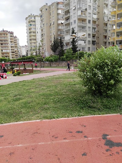Photos of &Ccedil;ukurova Belediyesi Akın &Ouml;zdemir ve Elektrik M&uuml;hendisleri Odası Parkı