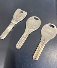 プラスワン鶯谷入谷店