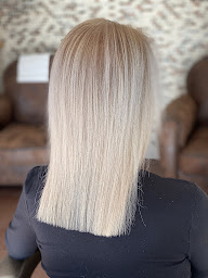 Photo n°16 de Studio 78 à Aubergenville (Salon de coiffure)