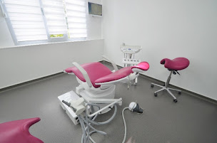 Photo n°4 de Charles Dardenne à Voisins-le-Bretonneux (Dentiste)