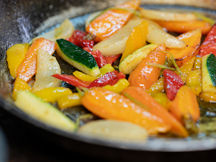 Photo n°6 de LE MARMITON - Livraison de repas à Aubagne à Carnoux-en-Provence (Livraison de repas à domicile)