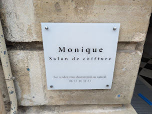 Photo n°1 de Monique à Bordeaux (Salon de coiffure)