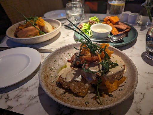 Fellinis Restaurant - Thumbnail