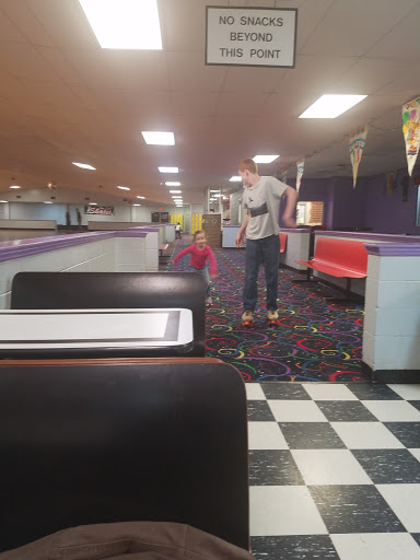 Round-A-Bout Skating Center- Goldsboro - Thumbnail
