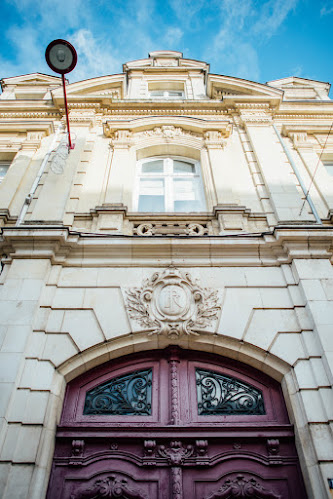 Commentaires et avis sur Anne DE LUCA - PERICAT - Verso Avocats Le Mans