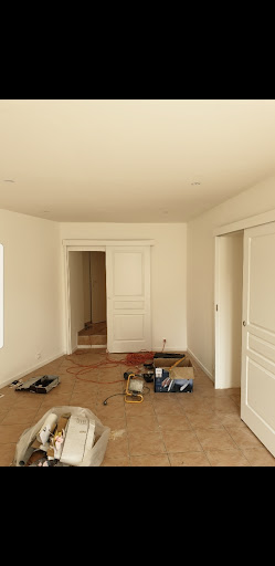 Photo de Entretien de votre maison à Saint-Laurent-des-Vignes (24100)