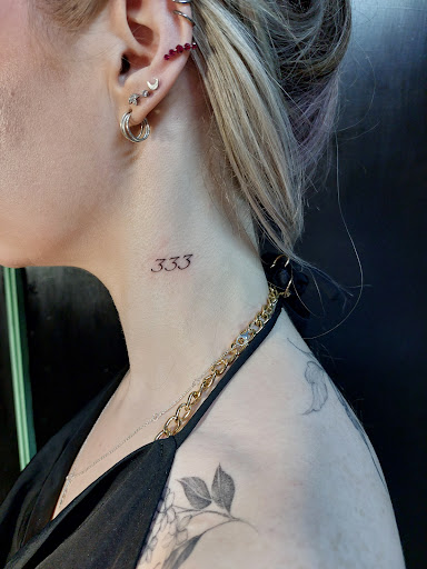 Medusa Shop Tattoo Parlour - Thumbnail