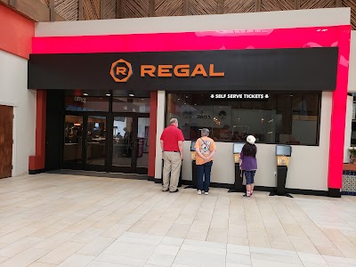 Regal Santa Fe Place