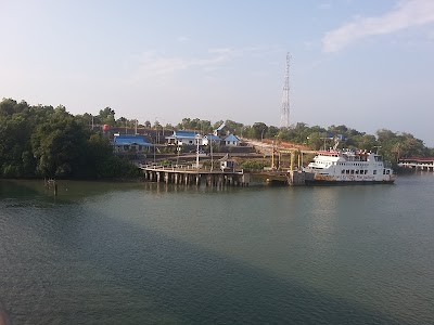Photos of Pelabuhan Roro Dompak