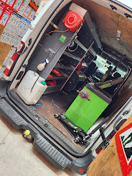 Photo n°3 de Dauphin Pneu à Marseille (Magasin de pneus)