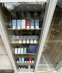 Photo n°6 de Yes Mobile à Versailles (Magasin de téléphonie mobile)