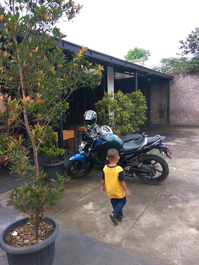 Photos of Big Burger & Saung Mina Wangi