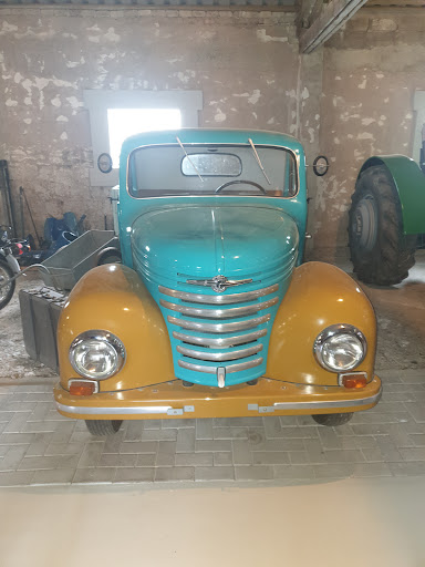 Traktorenmuseum - Visual
