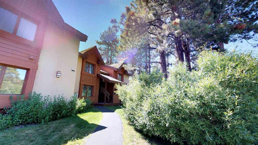 Julie Wright, The Snowcreek Property Company - Thumbnail