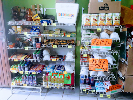 Farmacia, Abarrotes y Ropa - Thumbnail