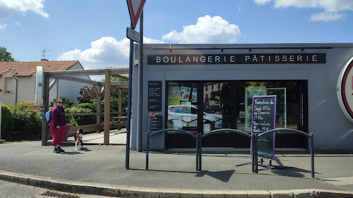 Photo 1 - Biofournil