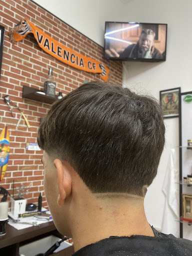 Francisco’s Barber - Thumbnail