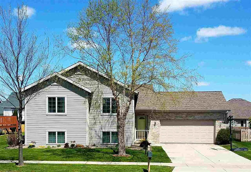 Carrie Heffron, Bunbury & Assoc, REALTORS