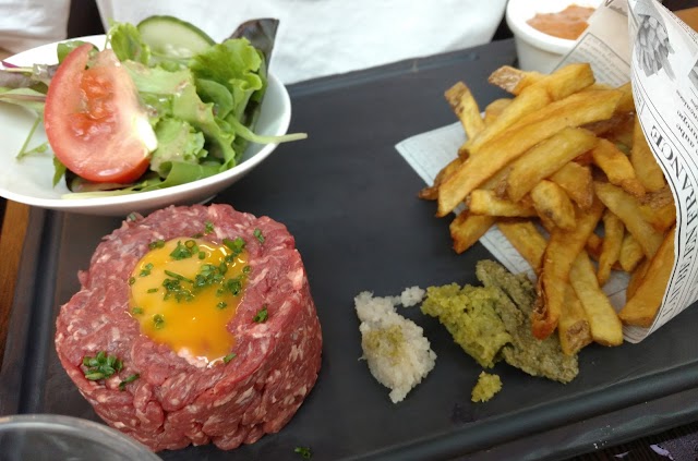 Big Ben Pub Aeroville