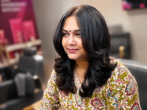 Front Layer Hair Cut for Women – Stylish, Soft & Face-Framing Look ✨ post image