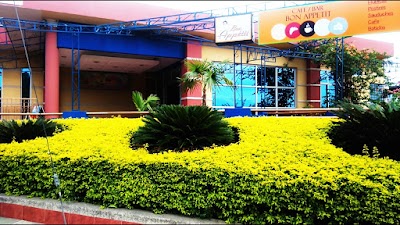 Photos of C.C. Torre de Reyes