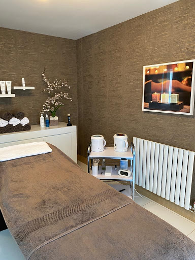 Waxed Smooth - Joanne Jackson Beauty & Aesthetics