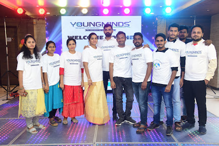 Af1qipmtn1eszmraucksql3hlgrimv5ebhxs6zxurz85=s435 K No