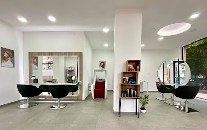 Be Different Parrucchieri - Estetica - Massaggi