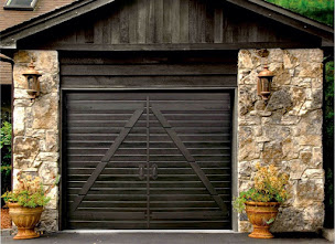 Photo n°7 de M . F . E - Mr Fenêtres - Maison du Menuisier à Décines-Charpieu (Magasin de stores et de rideaux)