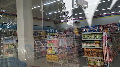 Photos of Indomaret Babakan