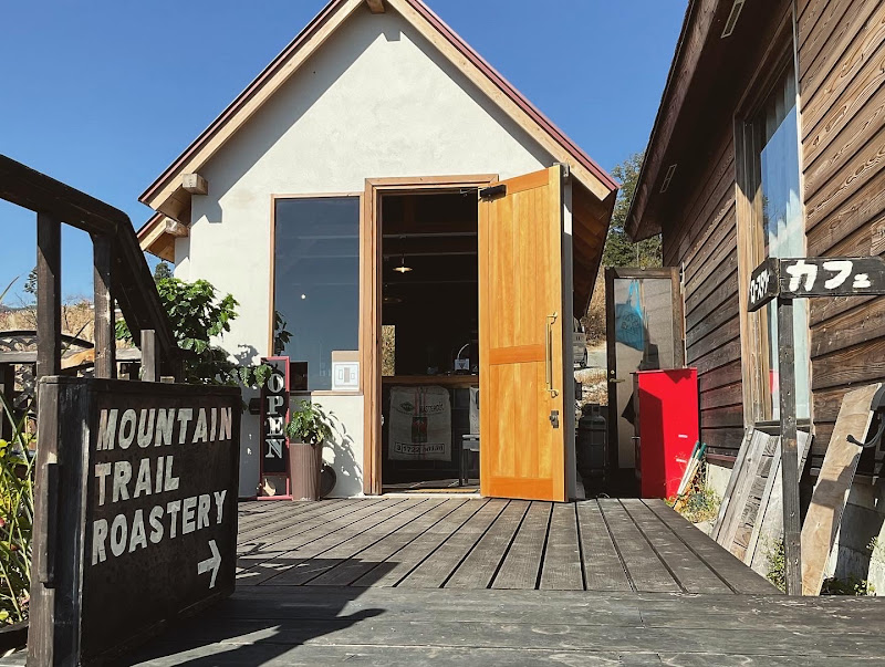 MOUNTAIN TRAIL ROASTERY