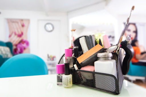 Mya Manicure & Pedicure Spa | Salón de Uñas y Pedicura - Thumbnail