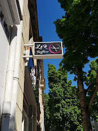 Photo n°21 de L & N Coiffure à Vichy (Salon de coiffure)