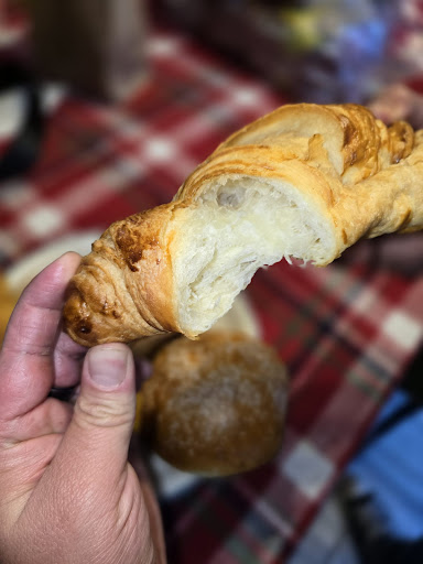 Los Reyes Bakery Panaderia - Thumbnail