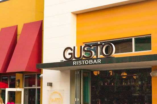 Gusto RistoBar by null