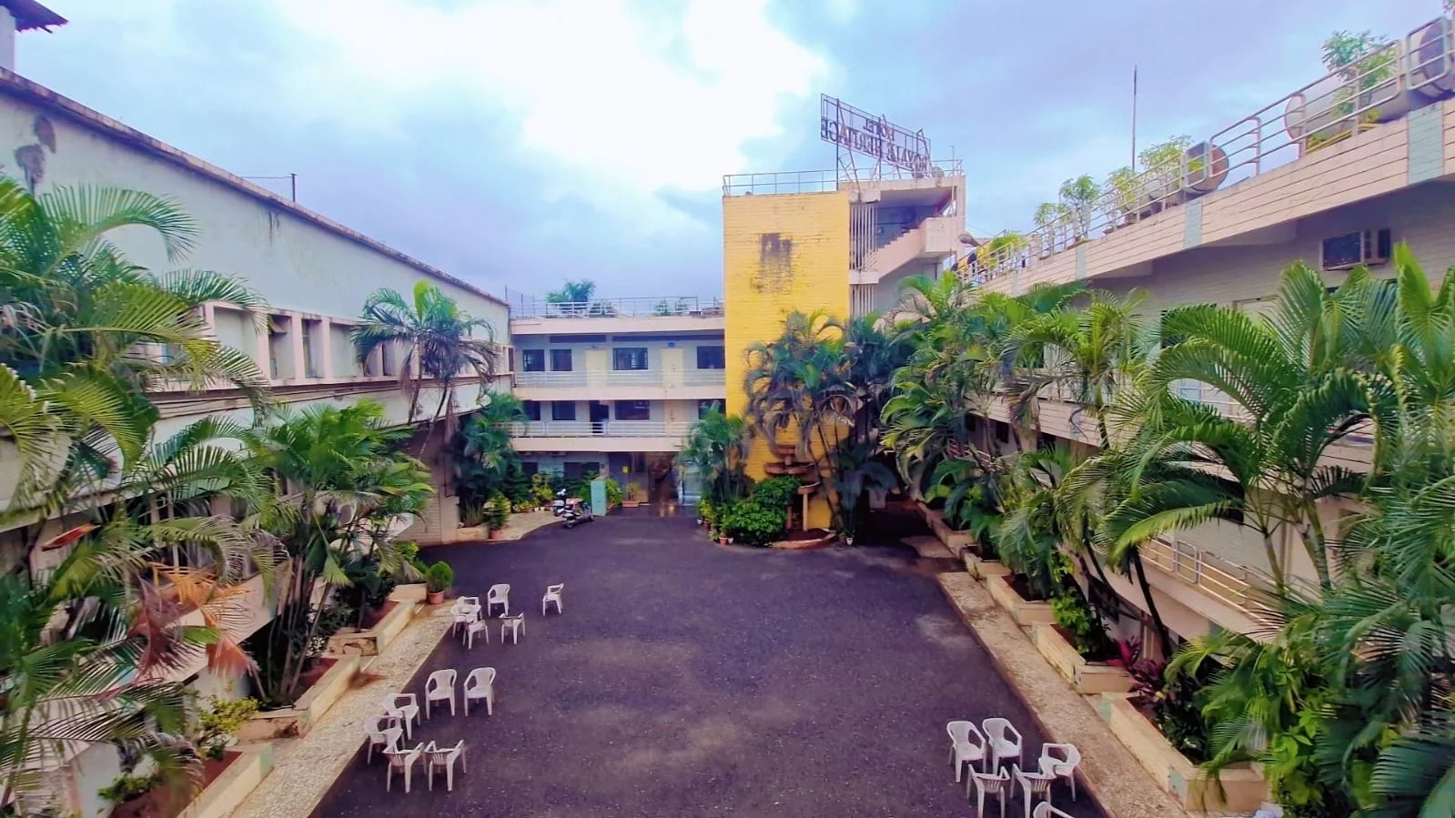 Hotel Royale Heritage