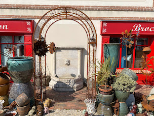 Photo n°1 de La Brocante de Serris à Serris (Magasin d'ameublement et de décoration)