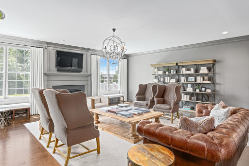 Christina Valkanoff Realty Group - Thumbnail