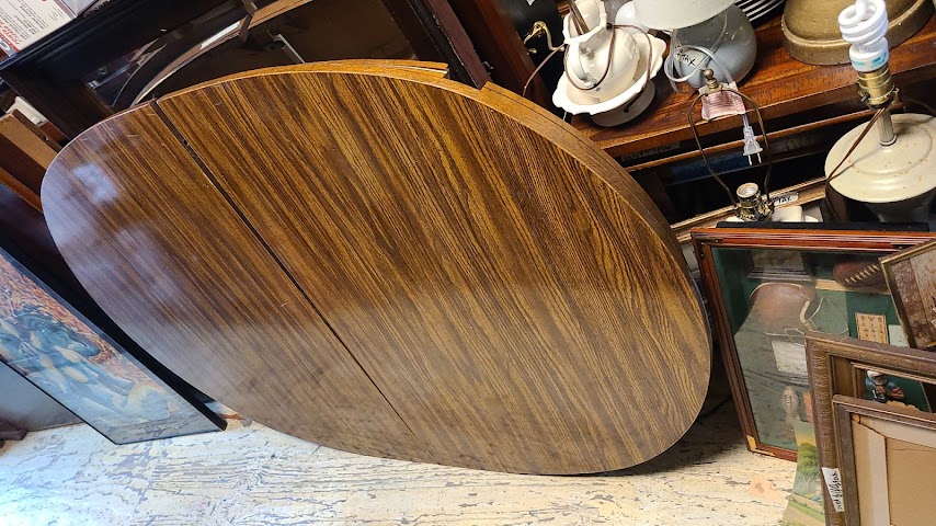 The lions Den One Stop Shop LLC by null