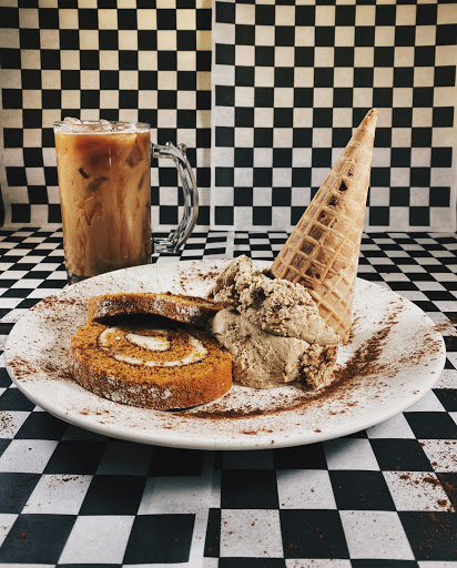 MoCo's Dip-n-Sip Gallery - United States